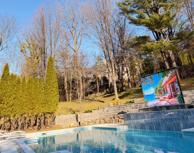 160" (13.33 ft) Outdoor TV