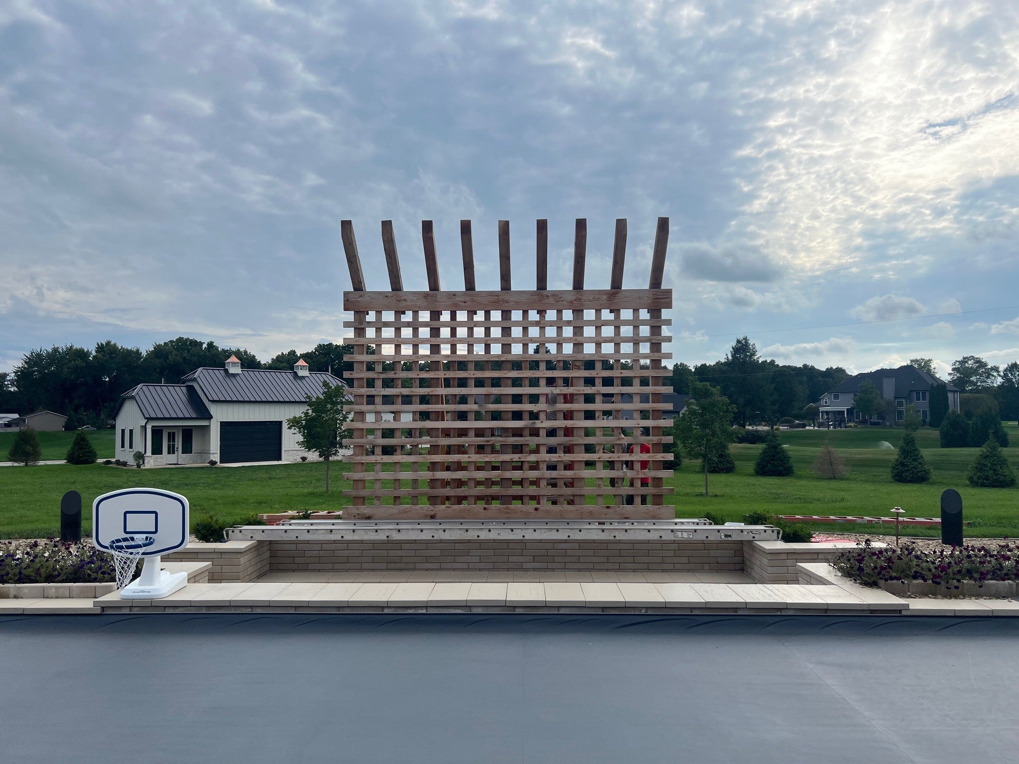 140" (11.83 ft) Outdoor TV