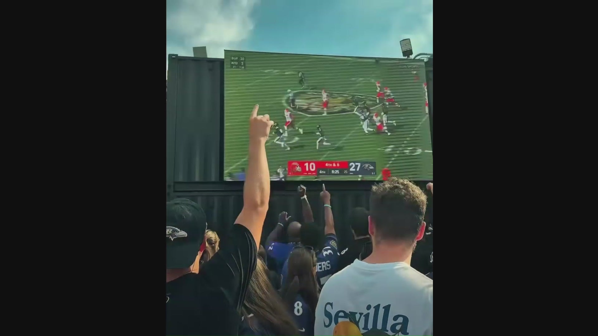 202" ( 16.83 ft) Outdoor TV